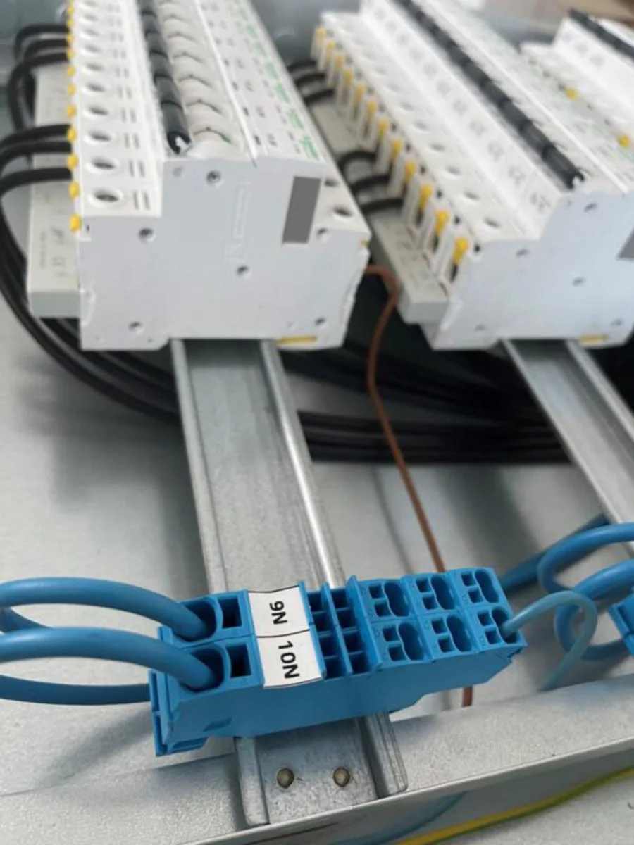 Haaroitusliitin Topjob S 1X6(10)Mm²/6X1.5(2,5)Mm², Sin