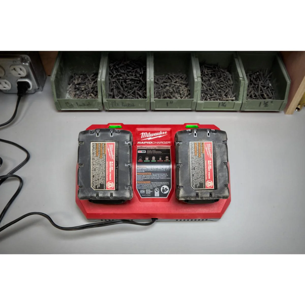 Laturi Milwaukee M18 Dfc